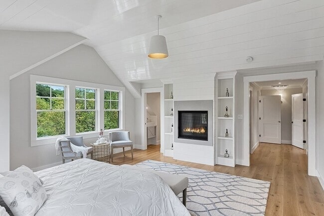 Building Photo - 38 McCallar Ln