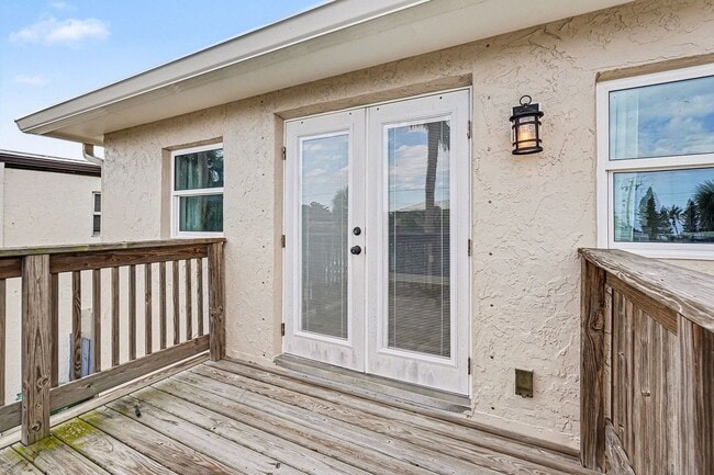 Building Photo - 1280 SR-A1A Unit D