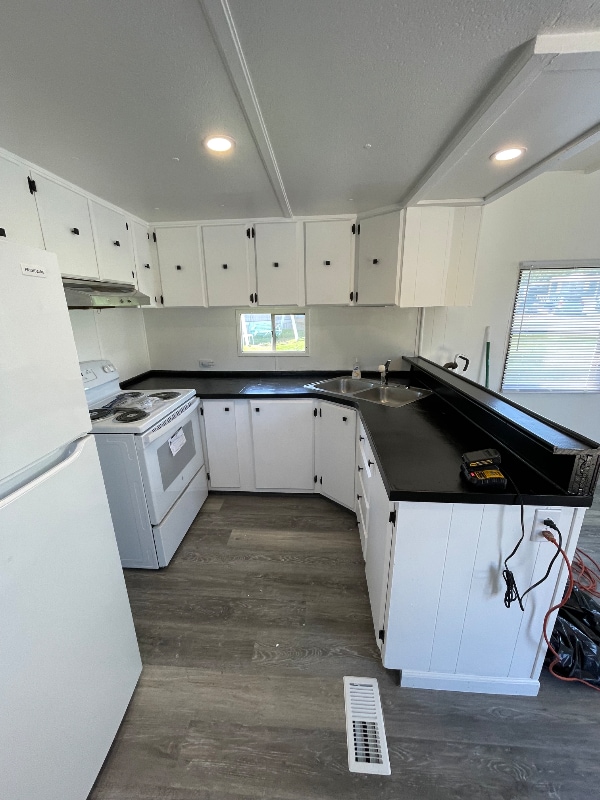 Building Photo - 306 Pearl Ln