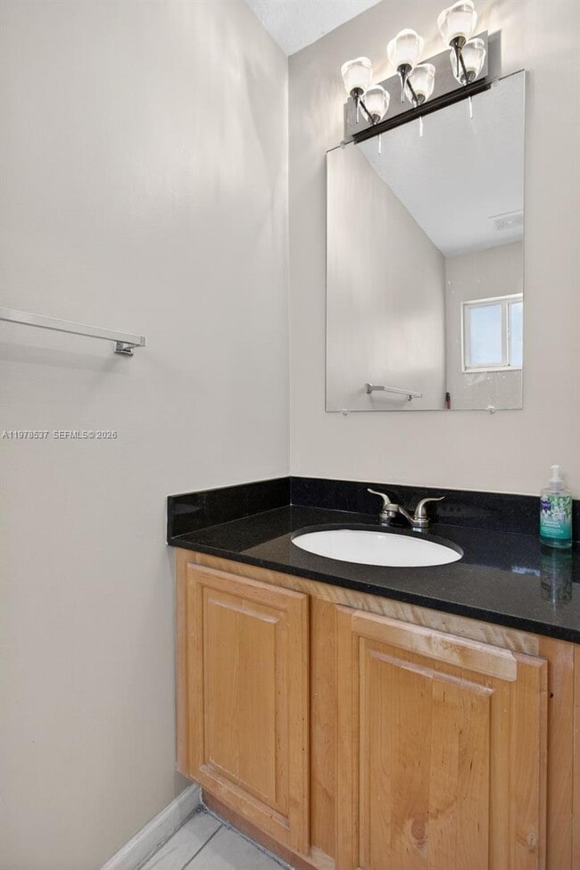 Building Photo - 6613 Winfield Blvd