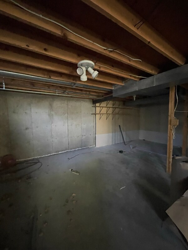 Building Photo - 2925 19th St Rd