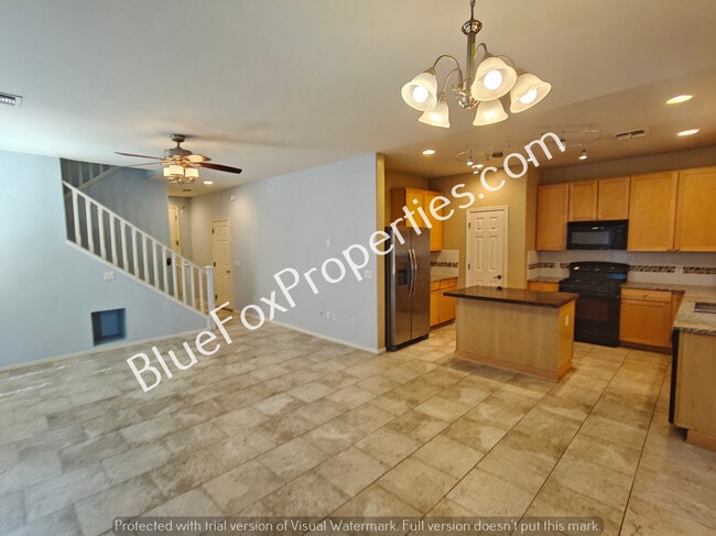 Building Photo - 8012 E Cabinet St
