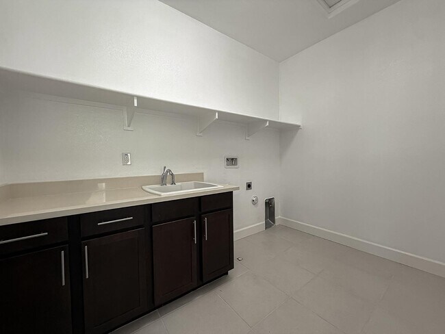 Building Photo - 4028 Freestone Pl