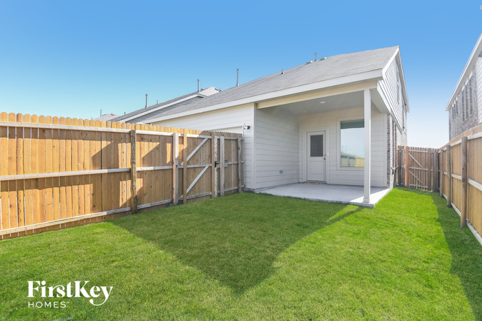 Building Photo - 2516 Northcote Dr