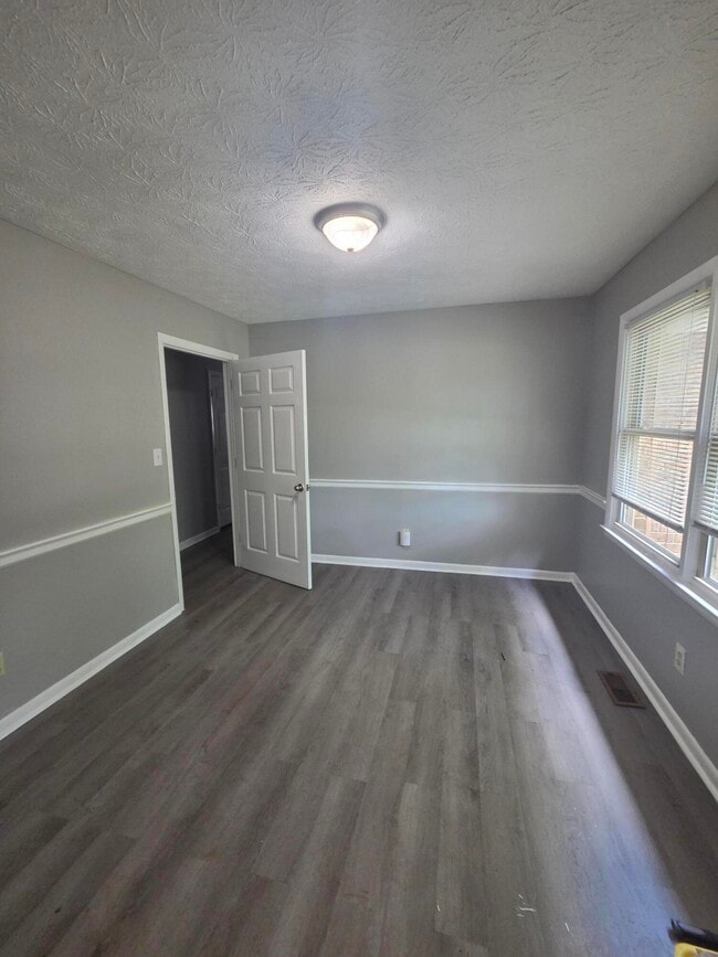 Building Photo - 3334 Nevius Dr