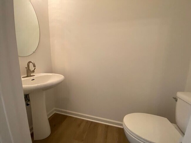 Building Photo - New House Near Nashboro Village - Close to Airport & Lake!