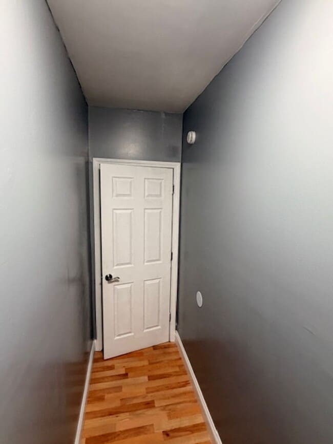 Building Photo - 925 Xenia Ave