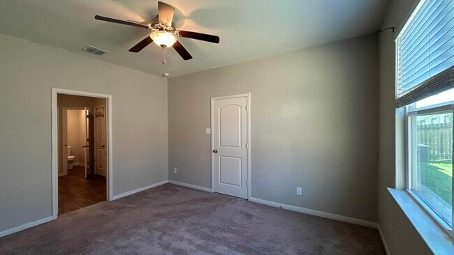 Building Photo - 6312 Juniper Vw