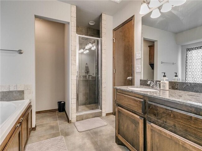 Building Photo - Welcome to this amazing home situated on a...