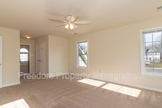 Building Photo - 80 Brookshire Dr
