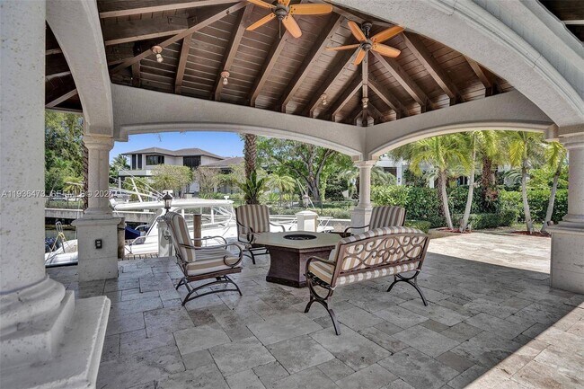 Building Photo - 13105 Biscayne Island Terrace