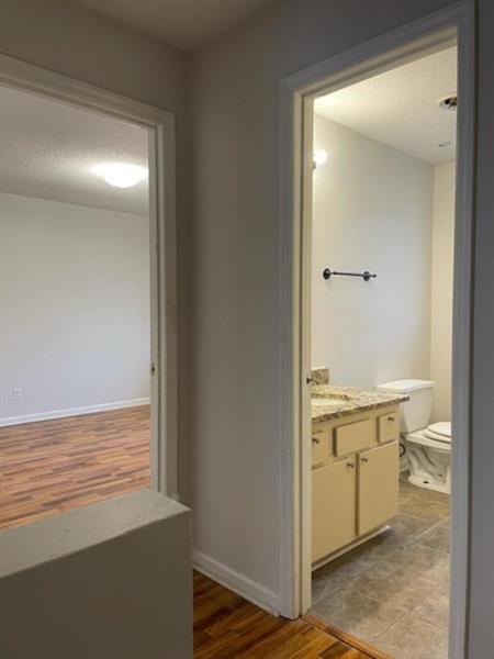 Building Photo - 4720 Victoria Dr