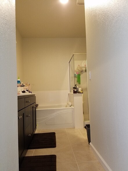 Building Photo - 706 Jetty Dr