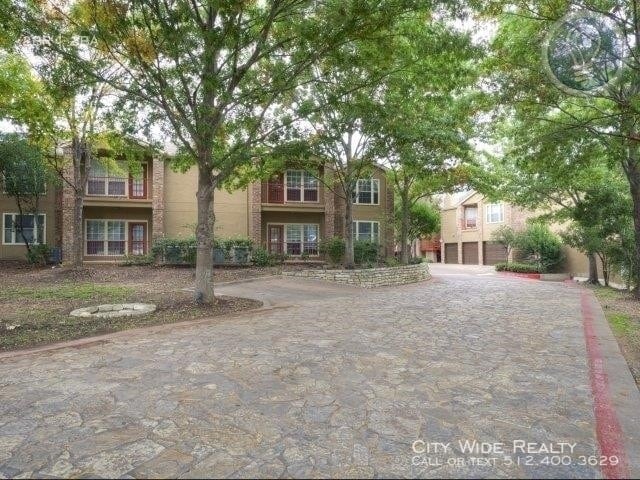 Building Photo - Townhouse in Greenbelt with access to trails