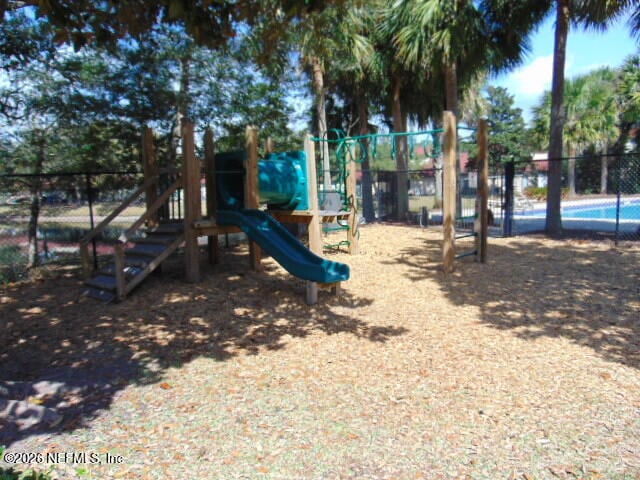 Building Photo - 450 Honeycomb Way