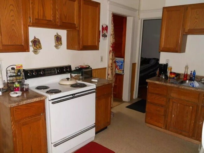 Building Photo - 2937-2939 Fremont Avenue North