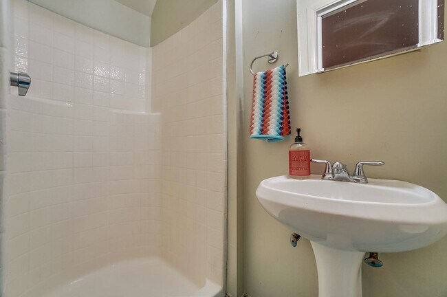 Building Photo - 3131 E Corto Pl