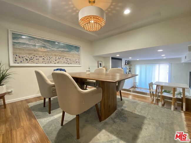 Building Photo - 4760 La Villa Marina