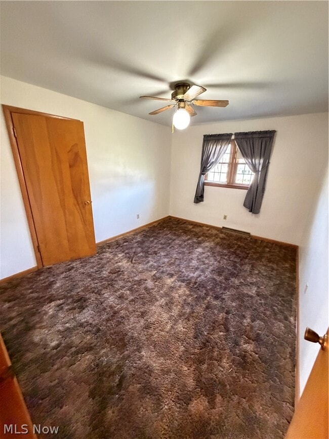 Building Photo - 8615 Chesterton Dr