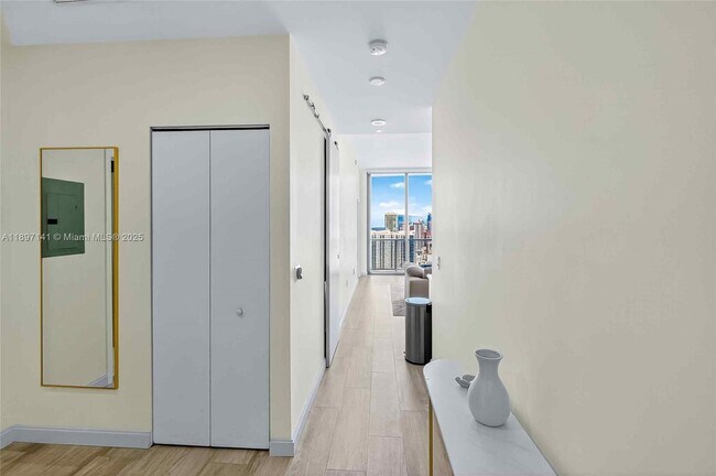 Building Photo - 55 SW 9th St