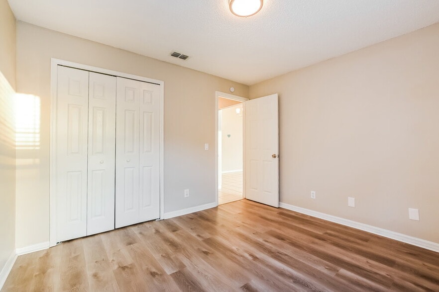 Building Photo - 4732 Fort Bravo Ct