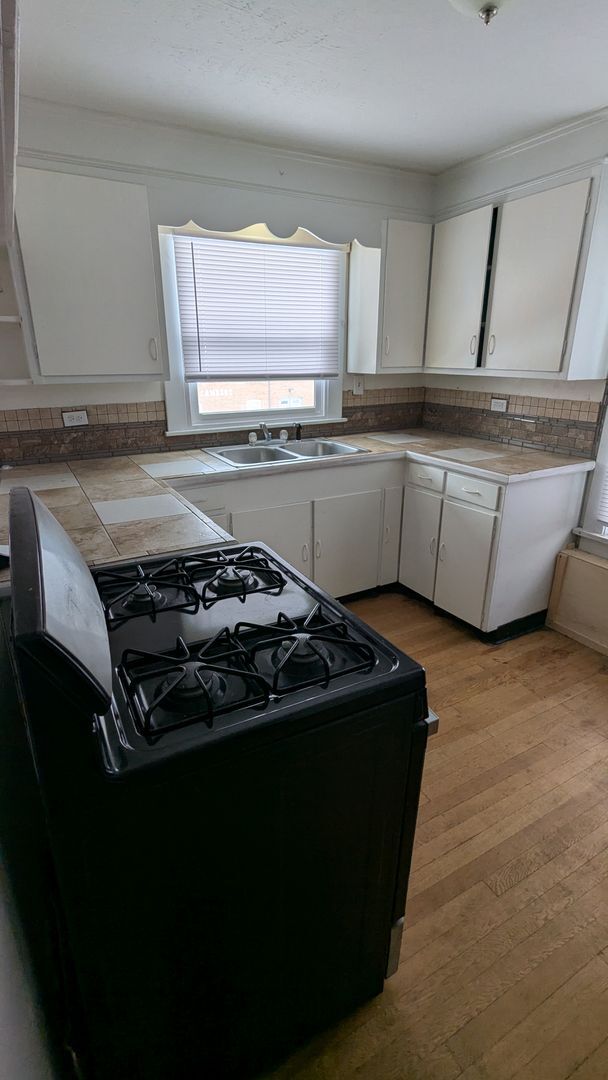 Building Photo - Prime Living: Unmatched Apartment in Canton's Vibrant Community