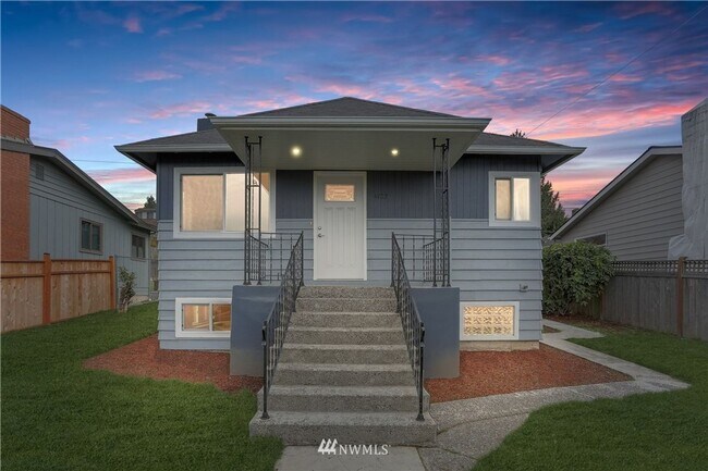 Building Photo - 4722 47th Ave SW