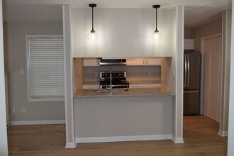 Building Photo - Bartons Landing Condo