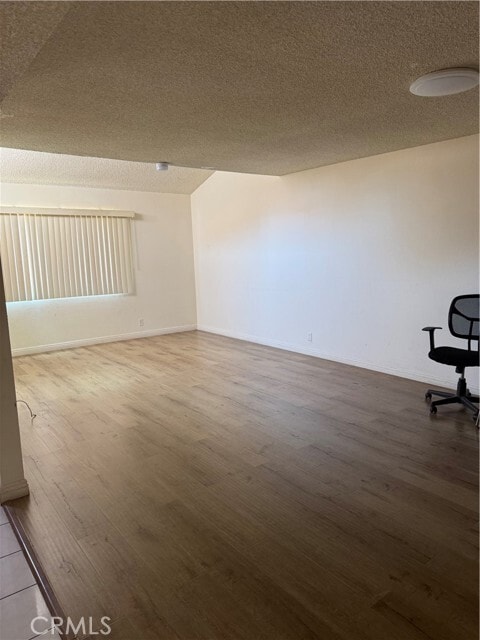Building Photo - 721 S Del Mar Ave
