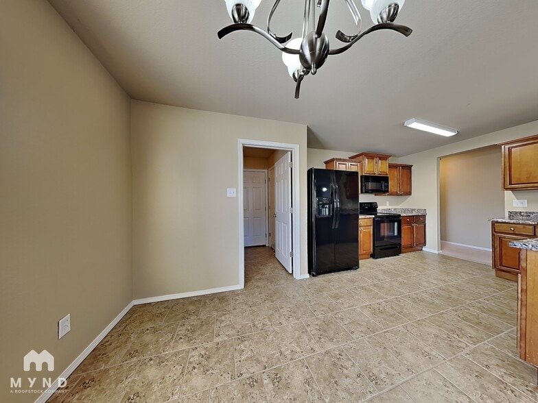 Building Photo - 19 Heelstone Dr