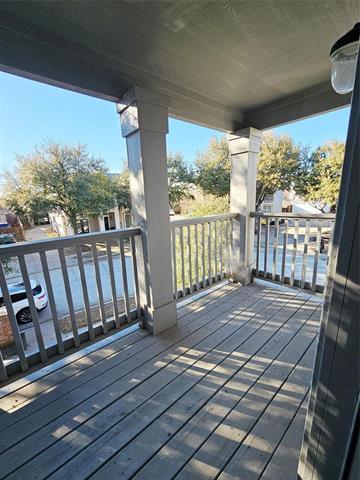 Building Photo - 10736 Traymore Dr