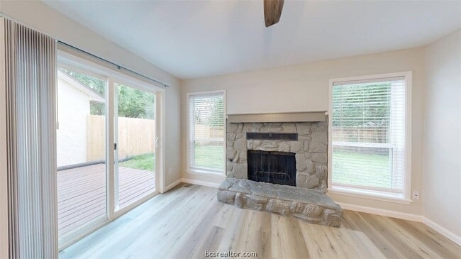 Building Photo - 1112 Airline Dr