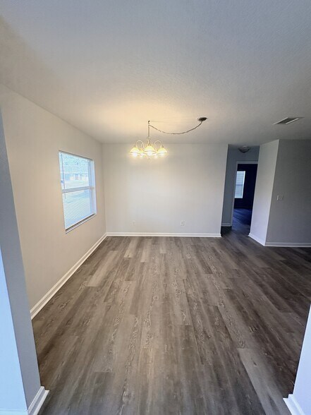 Building Photo - 2829 Nordman Ave