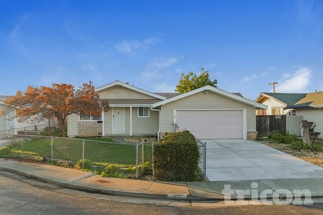 Building Photo - 1413 Farwell St