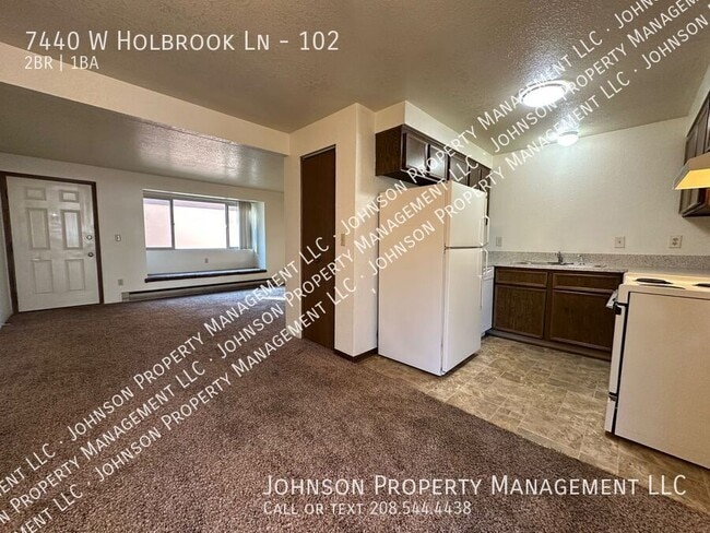Building Photo - 7440 W Holbrook Ln