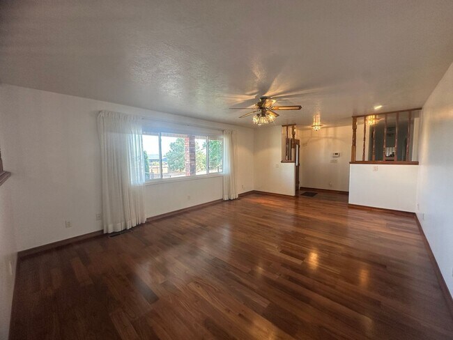 Building Photo - Charming Ranch Farmhouse in St. George – Spacious & Serene!