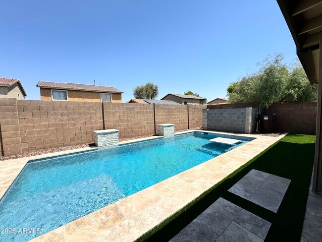 Building Photo - 45008 Miramar Rd