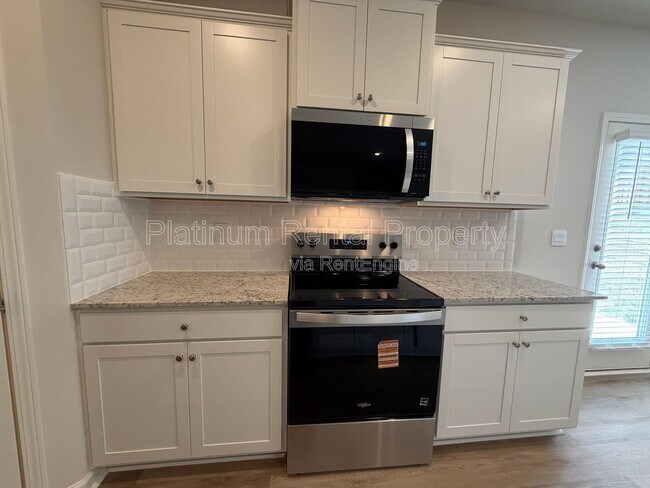 Building Photo - 42 Rustin Rdg