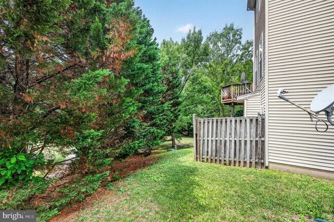 Building Photo - 9743 Quiet Brook Ln
