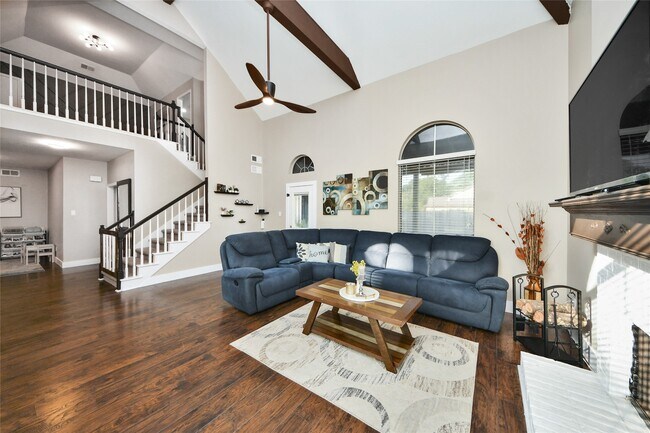 Building Photo - 12307 Lusterleaf Dr