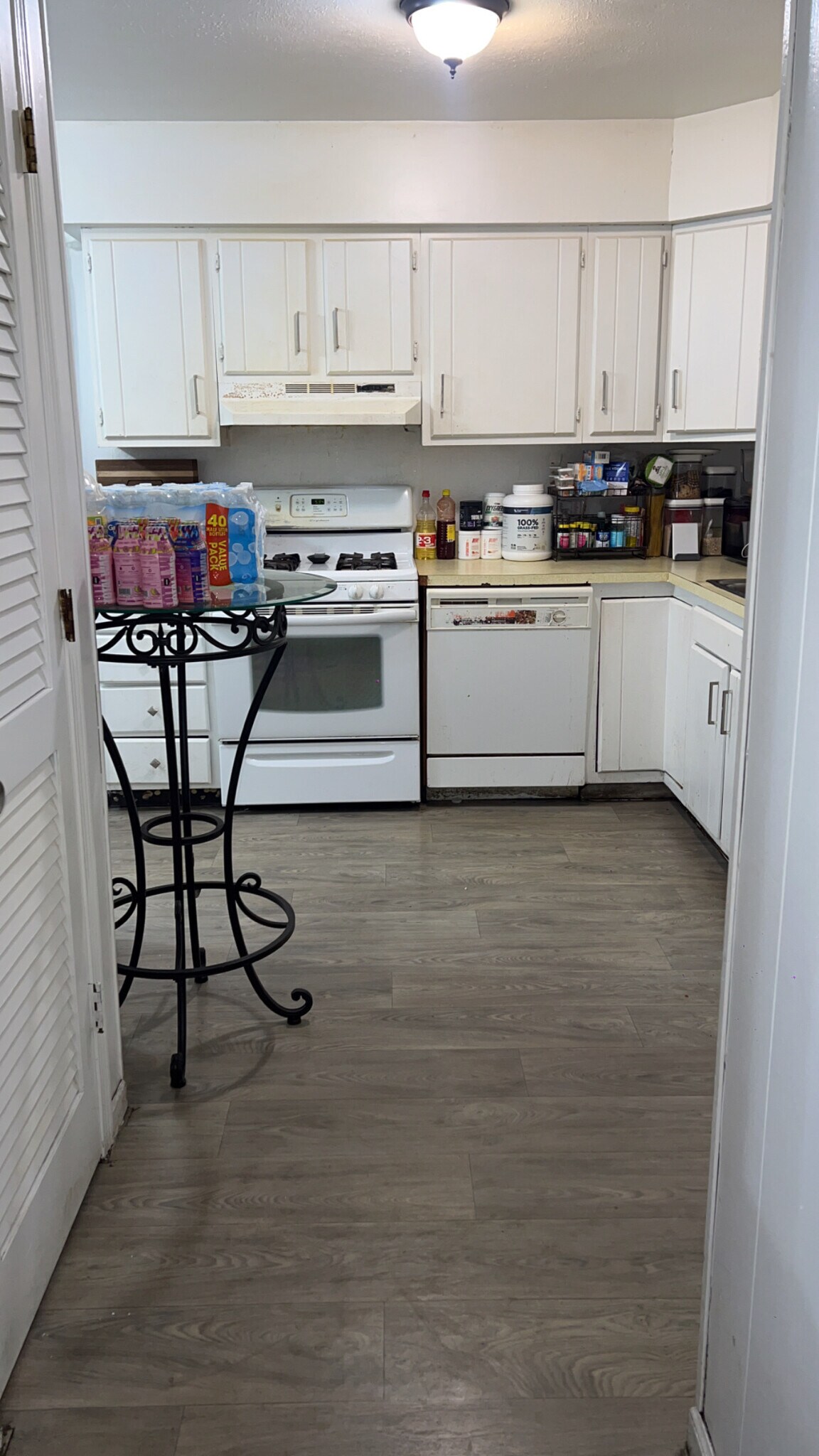 Building Photo - 803 Zollinger Rd