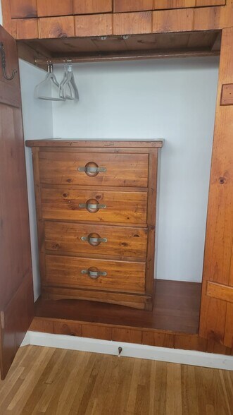 Building Photo - 1430 Manhattan Beach Blvd