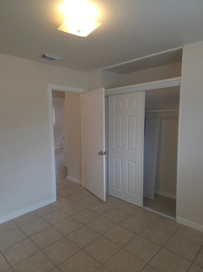 Building Photo - 7219 Marble Creek Dr