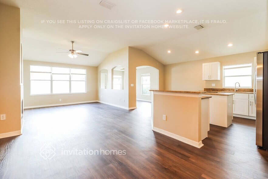Building Photo - 1021 Torreya Way
