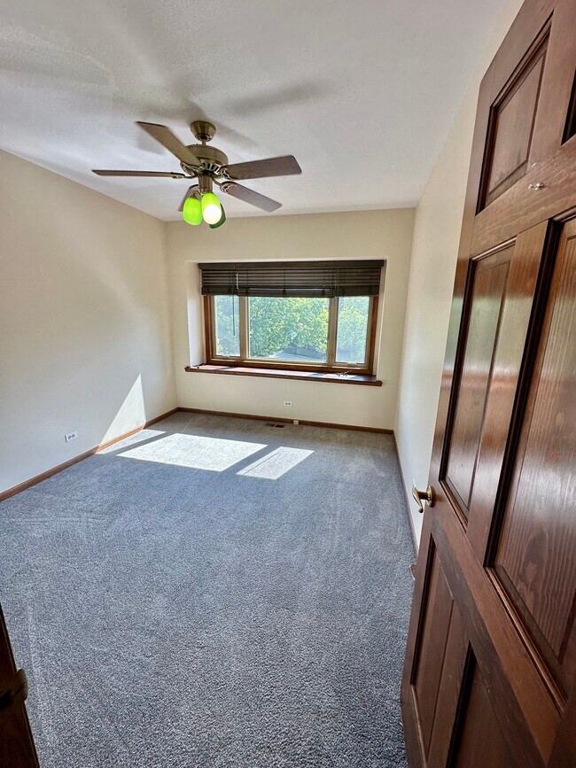 Bedroom - 1010 Arbor Ct