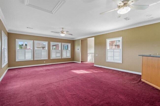Building Photo - 91 Heathrow Ln
