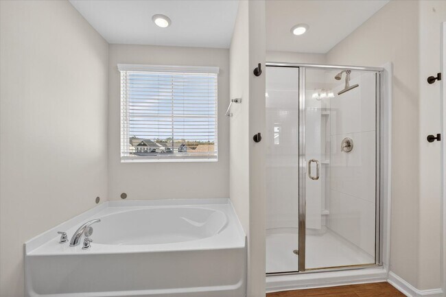 Building Photo - 113 Brookline Dr