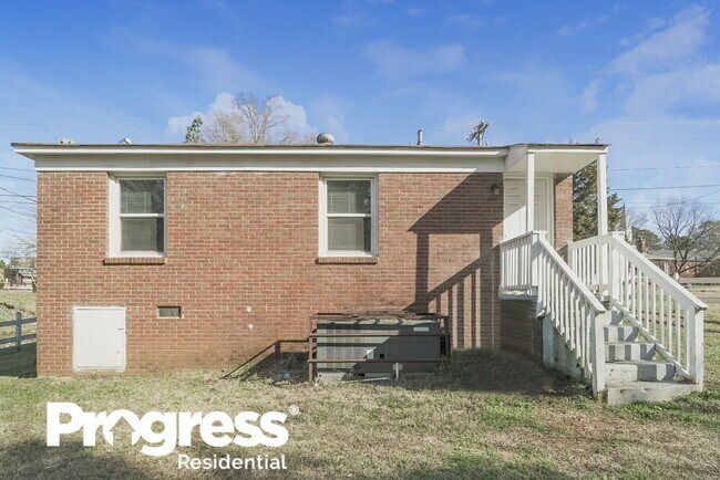 Building Photo - 809 Norris Ave