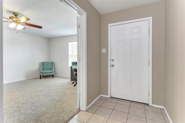 Building Photo - 1713 Megan Creek Dr
