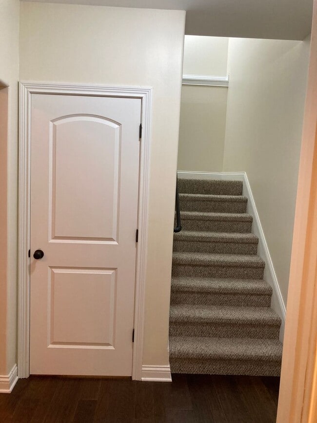 Building Photo - 108 Carriage Hills Ln